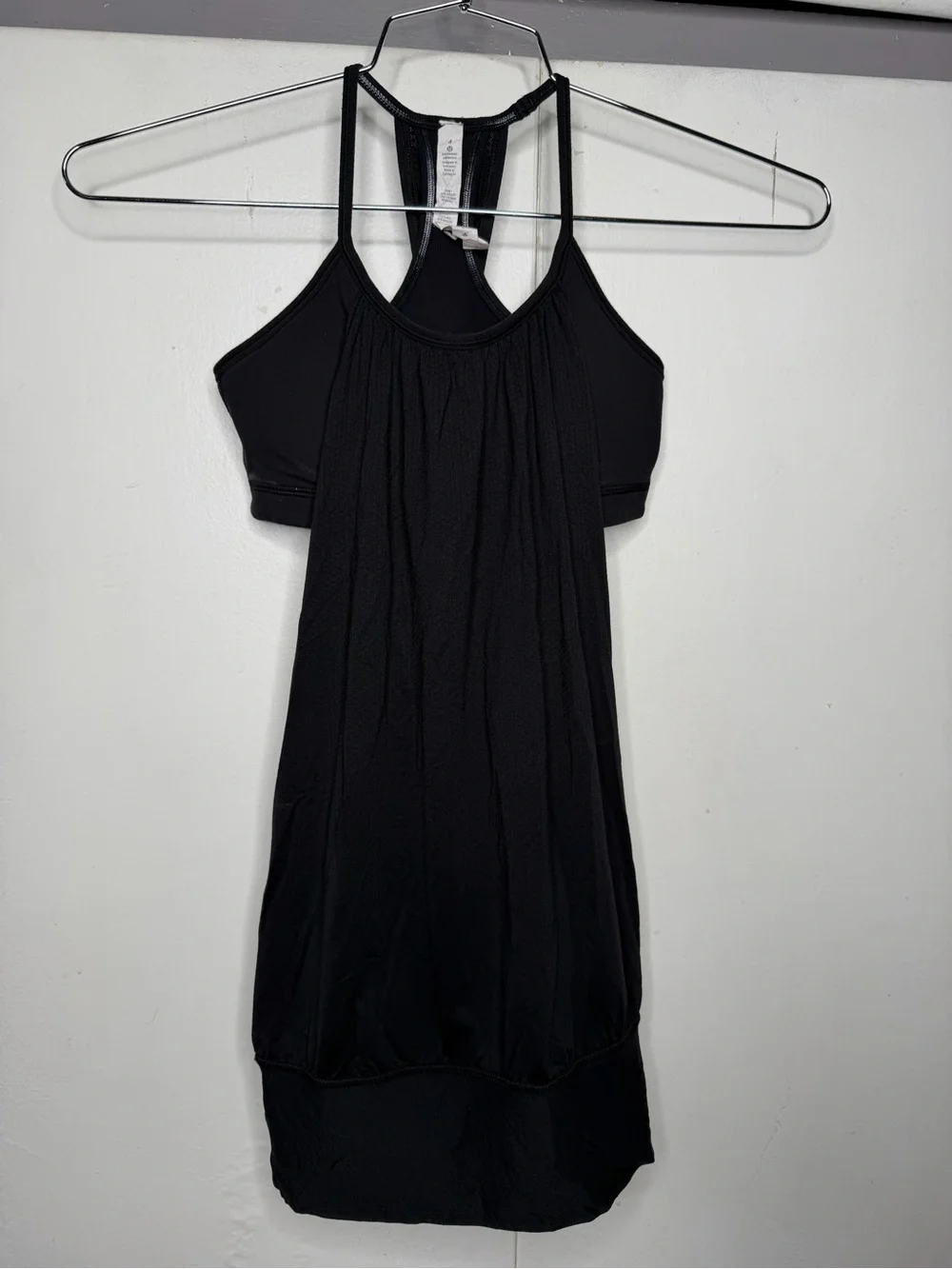 Lululemon C.Y.B. Tank size 4 built in sports bra lot of 7